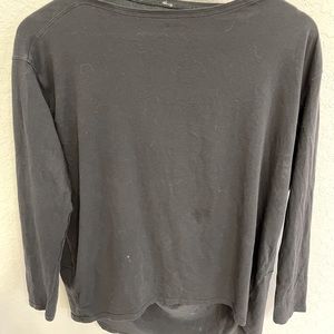 Black Lululemon shirt longer in back